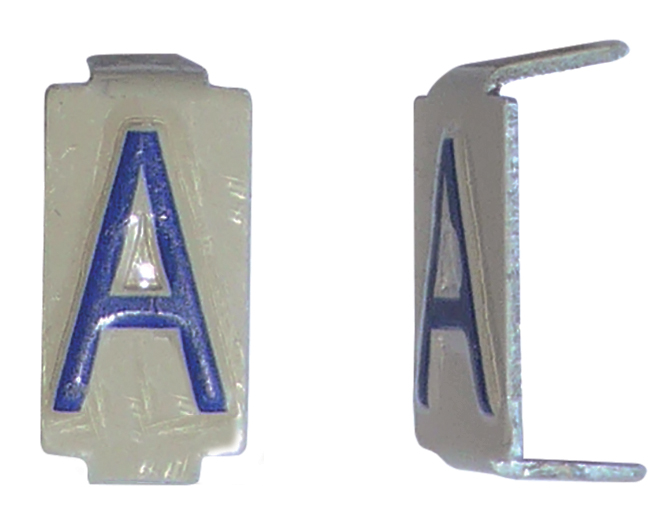 LOT 25 LETTRE 6X11 ALU IVOIRE/BLEU PRE-PLIEE A  *